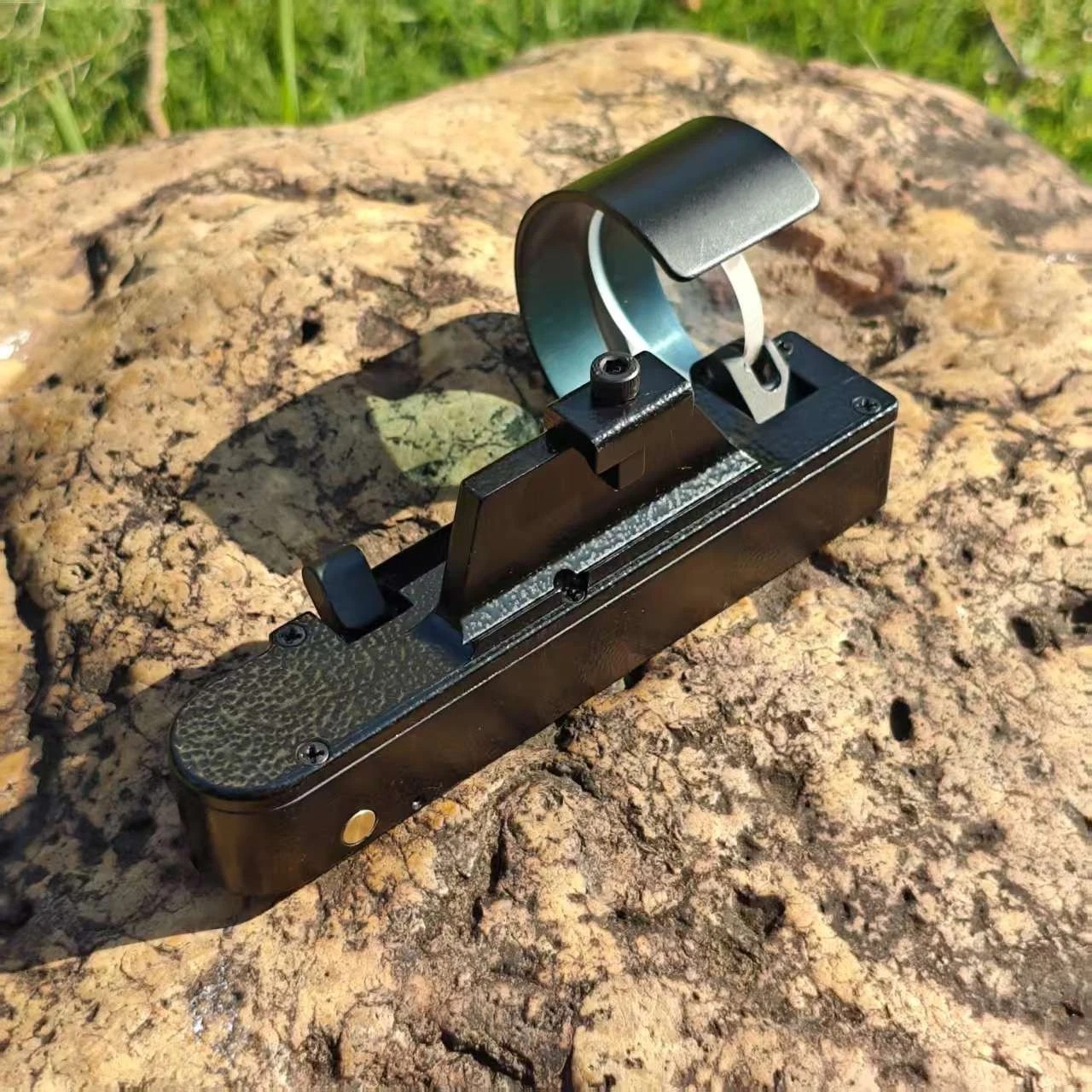 OKP-7 Green Dot Reflex Sight w/Triangle Reticle For Hunting with Picatinny RaiI