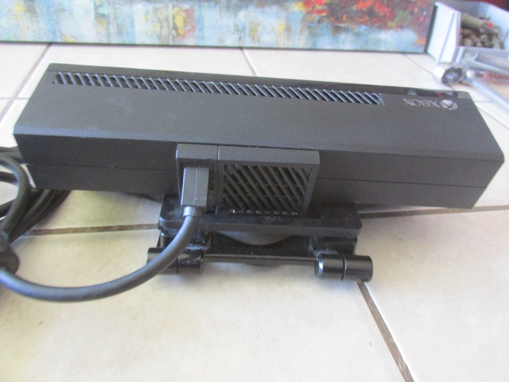 Microsoft Xbox One Kinect Sensor Bar 1520 OEM With Stand