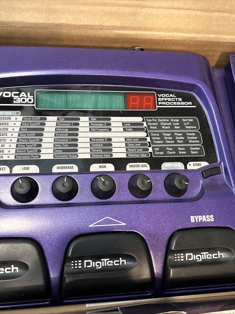 DigiTech Vocal 300 Vocal Multi-Effects Complete Box