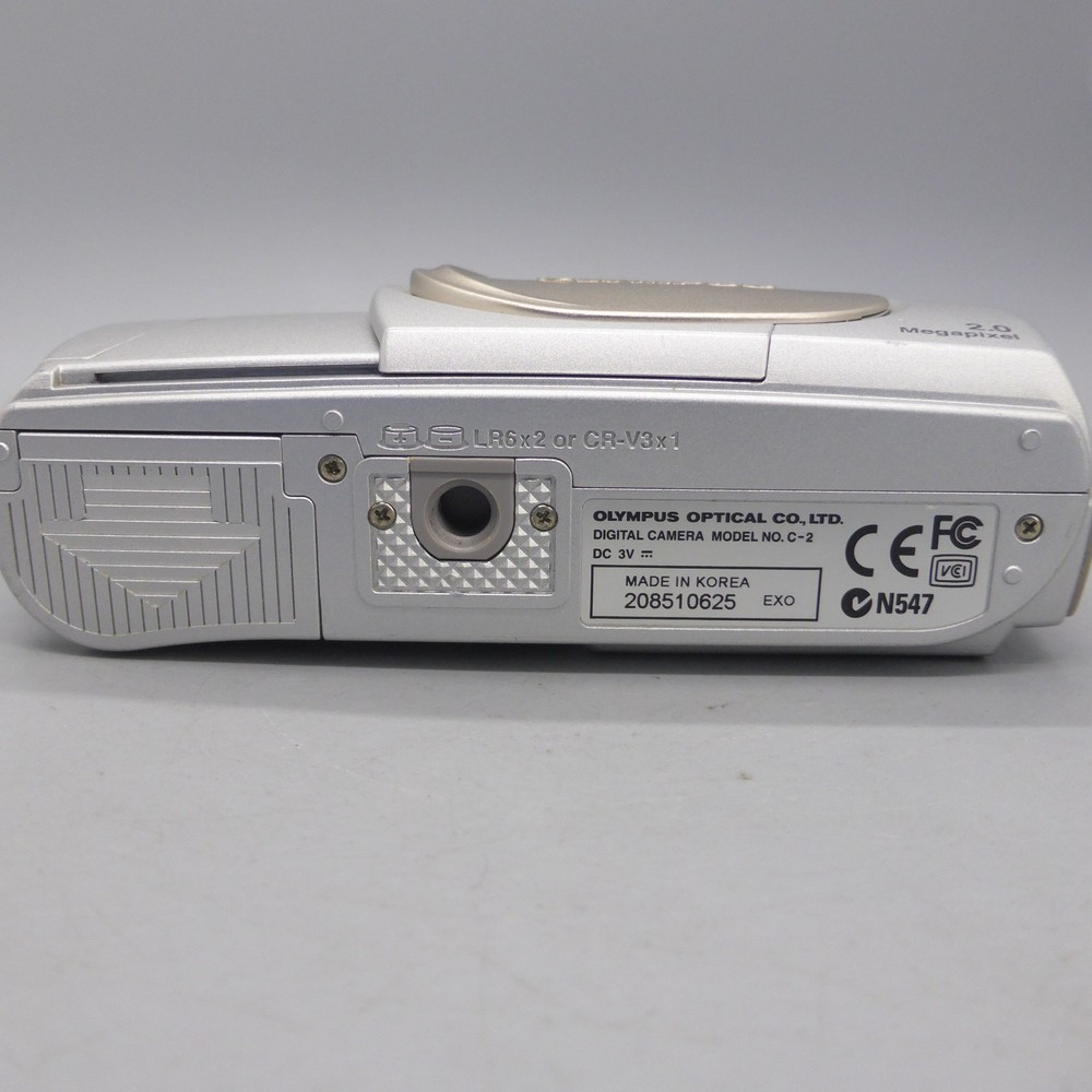 Olympus Digital Camera Camedia C-2 2.0MP Silver Tested