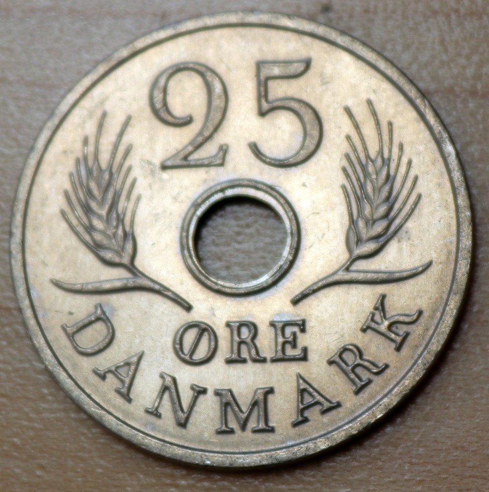 1967 Denmark 25 Ore Unc.