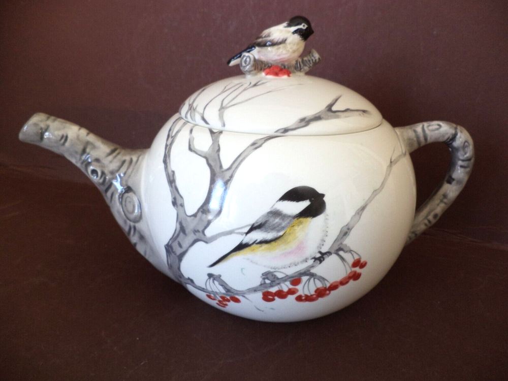 GLOBAL DESIGN'S KATE WILLIAMS WINTER CHICADEE TEAPOT