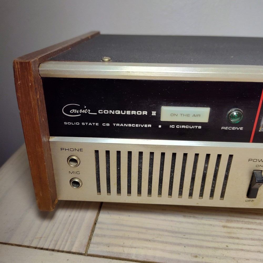 Courier Conqueror II CB Solid State Transceiver: Turns On Untested Parts Repair