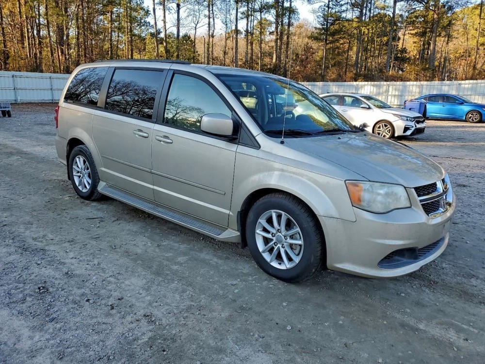 CARAVAN 2014 Glove Box 4964547