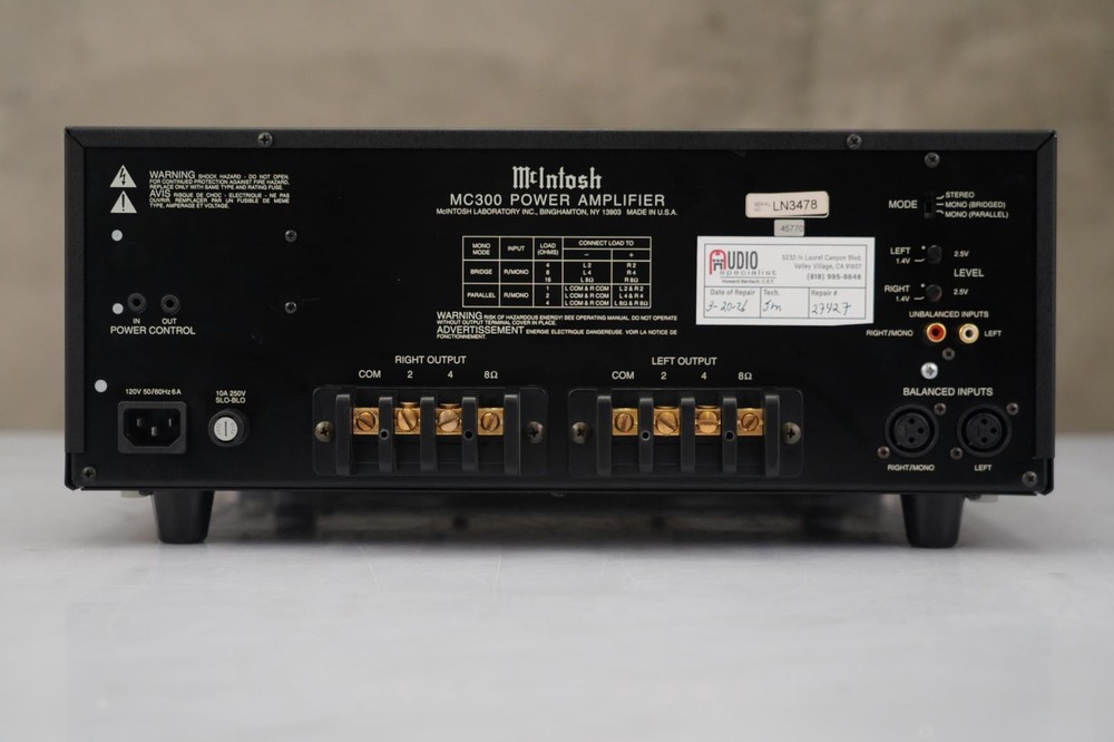 McIntosh MC300 Solid State 300W Power Amplifier Serviced #48192
