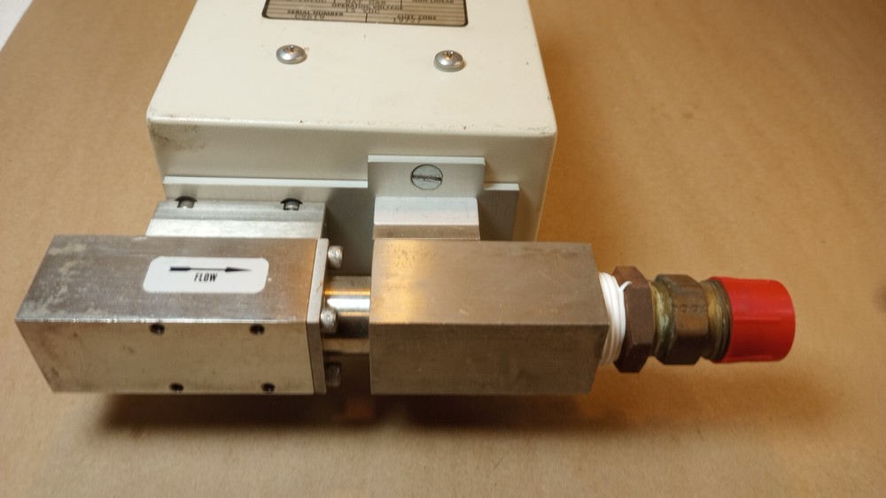 Sierra Instruments - Model #740-N3-2-EO-PV1-V1-S3, Mass Flow Meter, Range 0-200