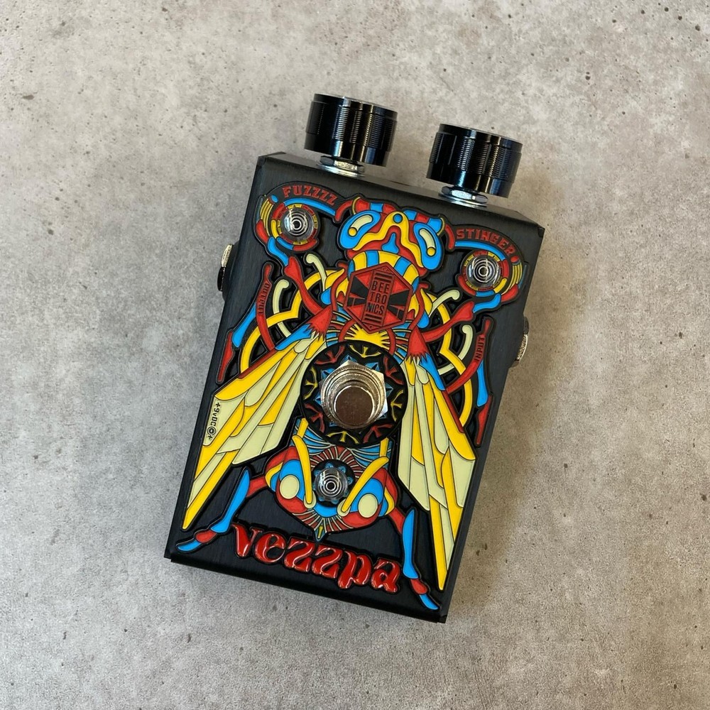 Good condition Beetronics VEZZPA Fuzz Pedal Effector