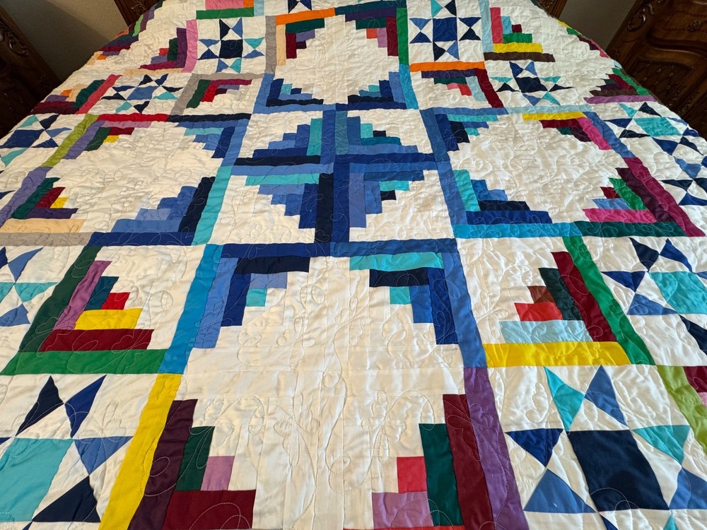 Queen Size Machine Pieced And quilted Patchwork Quilt