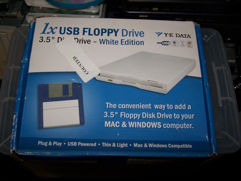 White USB Floppy Drive for PC or Mac