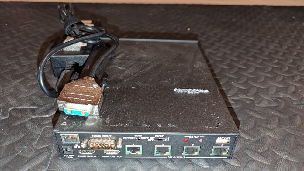 Crestron DM-DA4-4K-C Distribution Amplifier Splitter