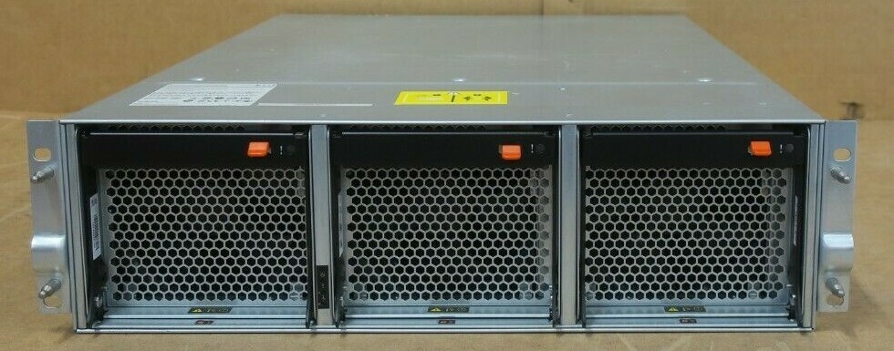 NetApp FAS3250 Filer Array 1x Controller Module 1x Expansion Module 2x 1300W PSU
