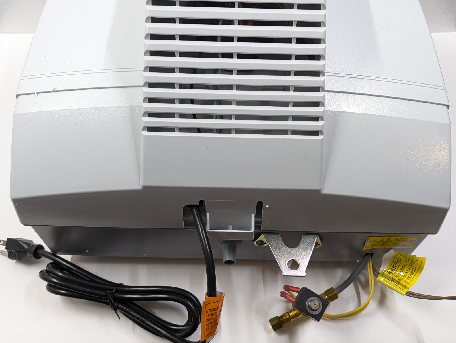 AprilAire 700M Whole-House Humidifier Manual Fan Powered Untested Unsure If Work