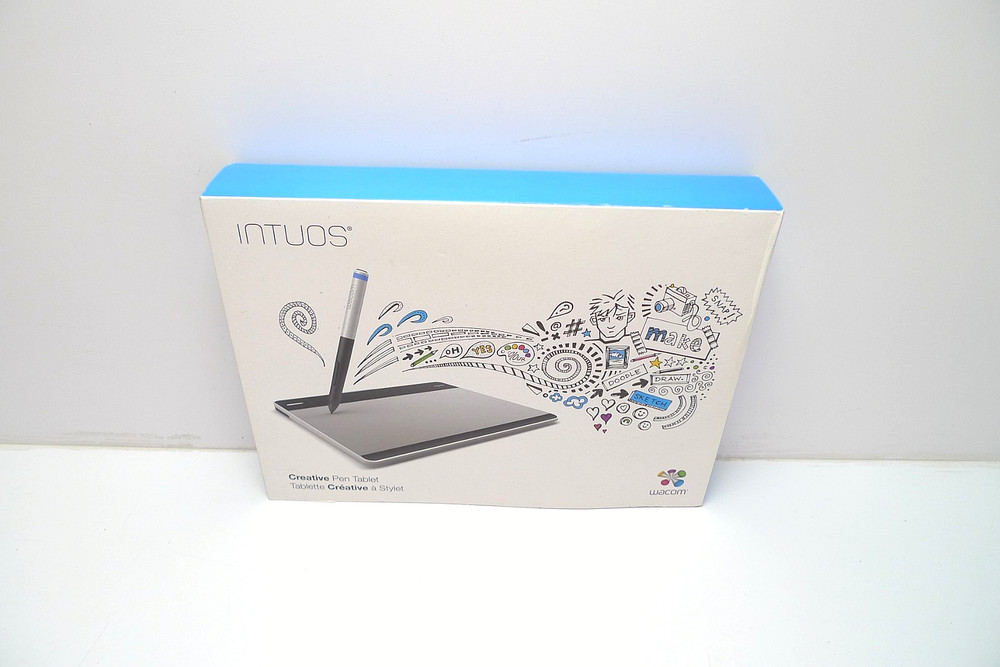 Wacom Intuos Small Tablet CTL-480 w/ Pen, Cable, Disc & Guide
