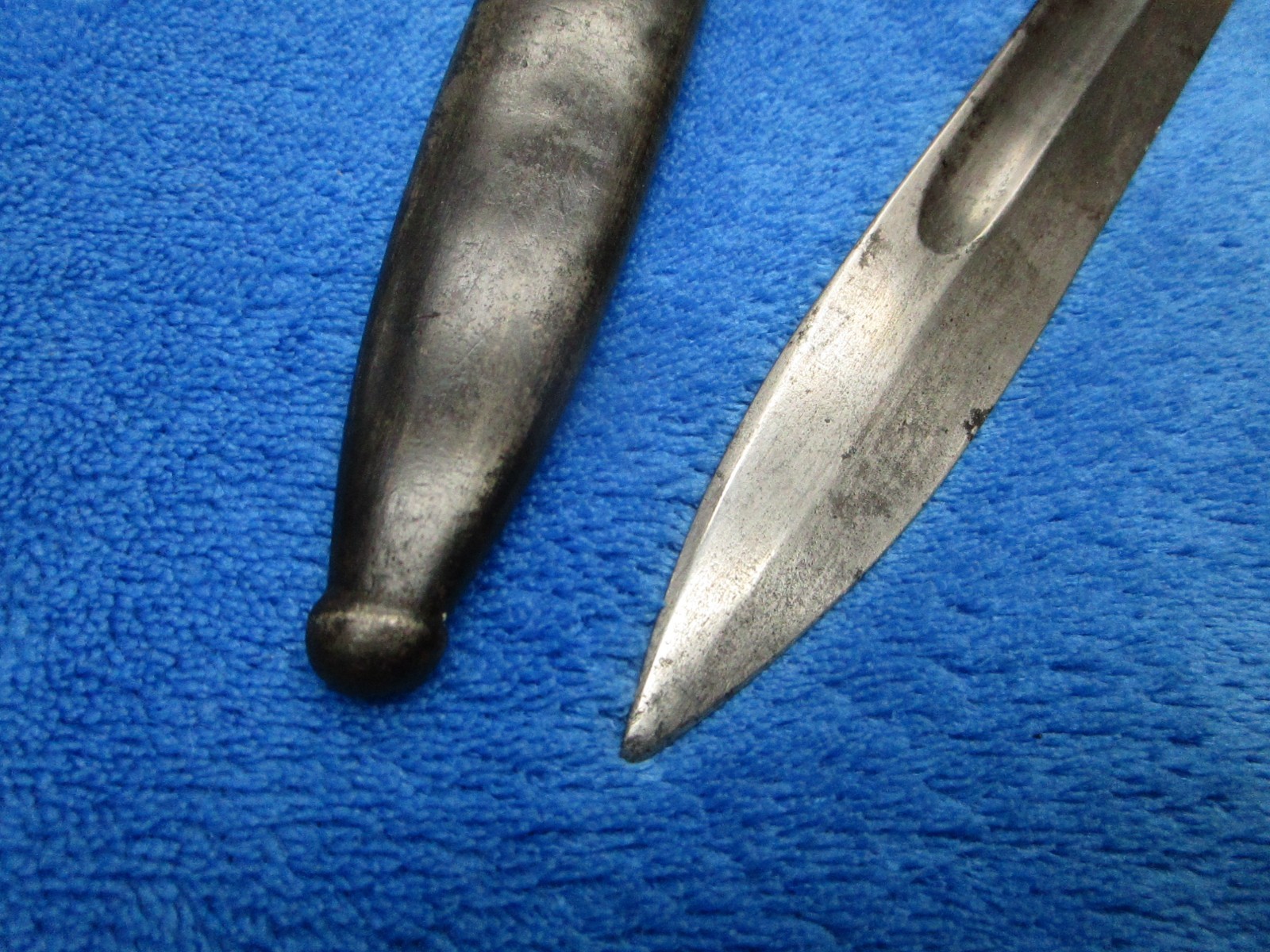 ORIGINAL ANTIQUE M1891 ARGENTINE MAUSER BAYONET AND MATCHING SCABBARD MAKER WKC