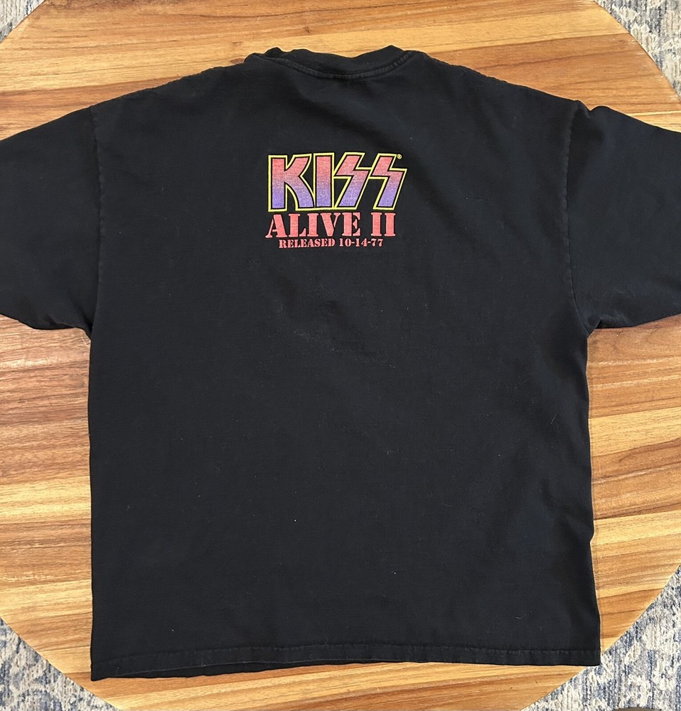 KISS Alive II Concert T-Shirt Released 10-14-77 Black XL