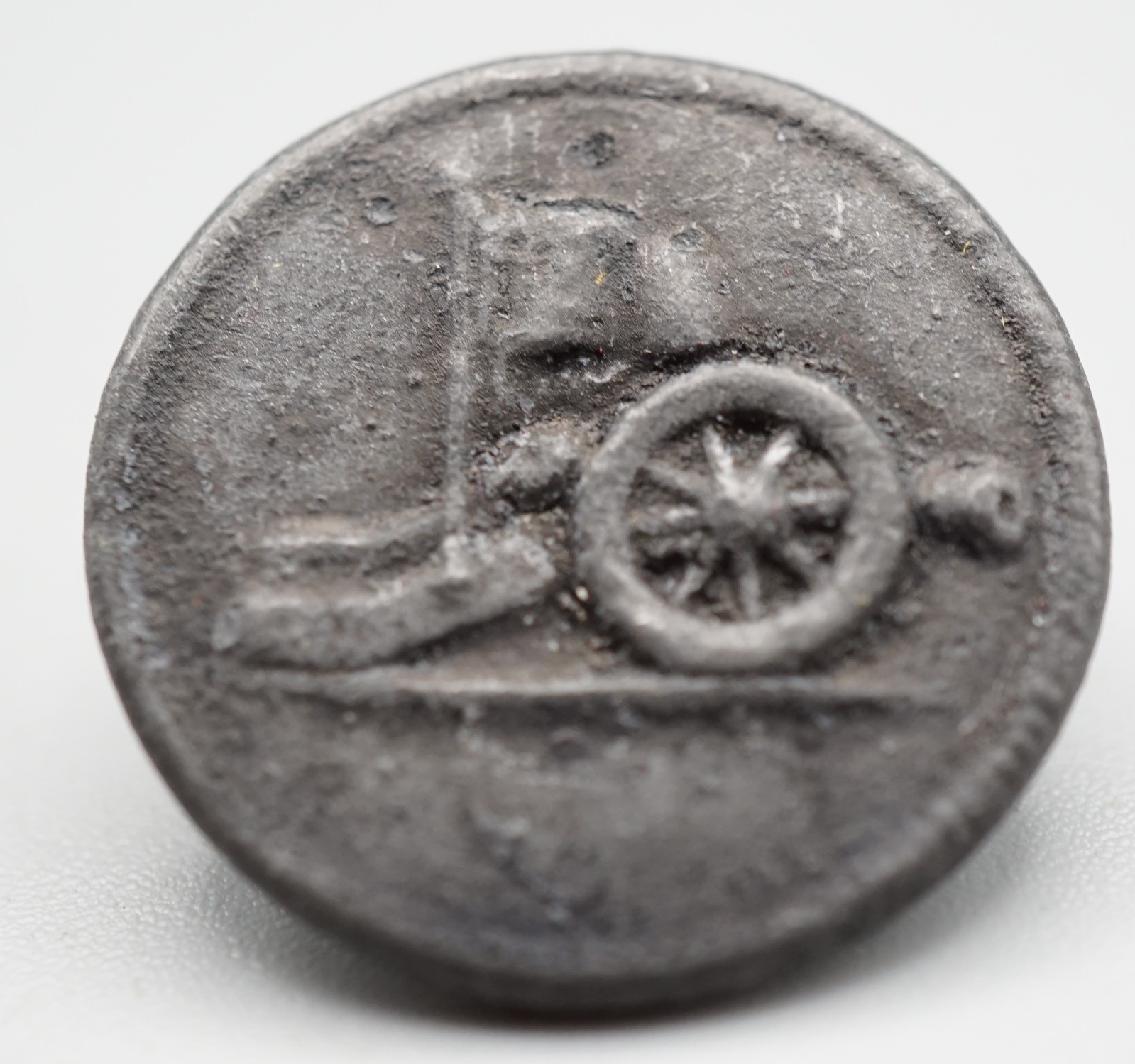 American Revolutionary War REPRODUCTION Continental Artillery Button