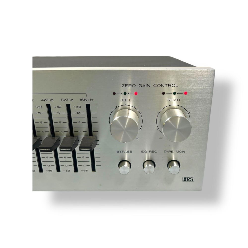 Realistic Vtg Wide Range Stereo Frequency Equalizer 31-2000A w/ Box Powers On