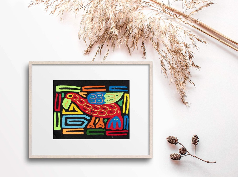 Multicolor Red And Blue Bird Molita