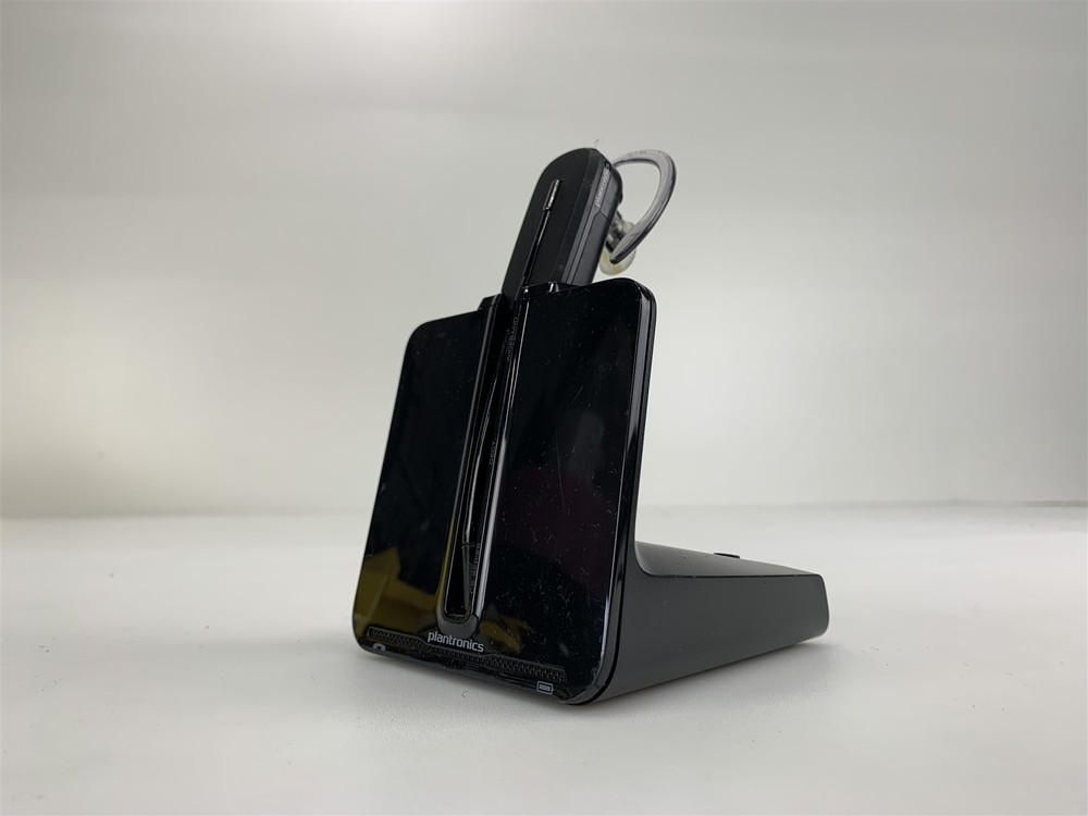 Plantronics C540 Wireless Headset with Ear Loop and C054 Charging Base