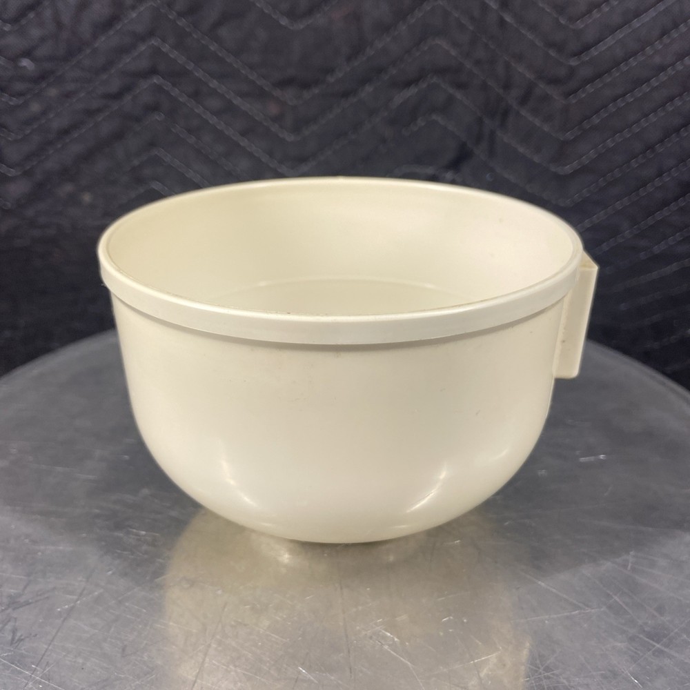 Passap Duomatic 80 Yarn Holder Knitting Machine Accessory Bowl Cup