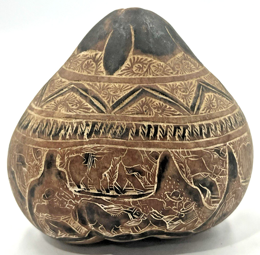 VTG Peruvian Hand Carved Etched Gourd Mate Burilado Storyteller Folk Art 3.5"