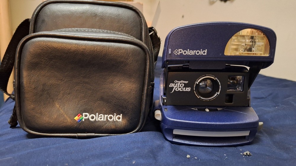 Polaroid 600 One Step Auto Focus Blue Instant Camera Untested