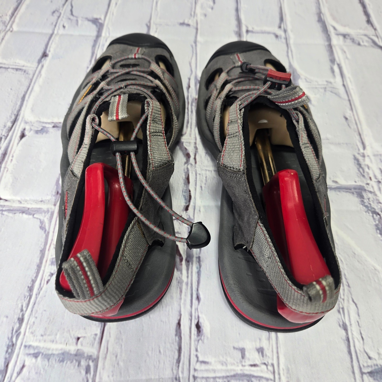 Keen Whisper Waterproof Sandals Mens 11.5 Grey Red Hiking Water Shoes 1126-GYJR