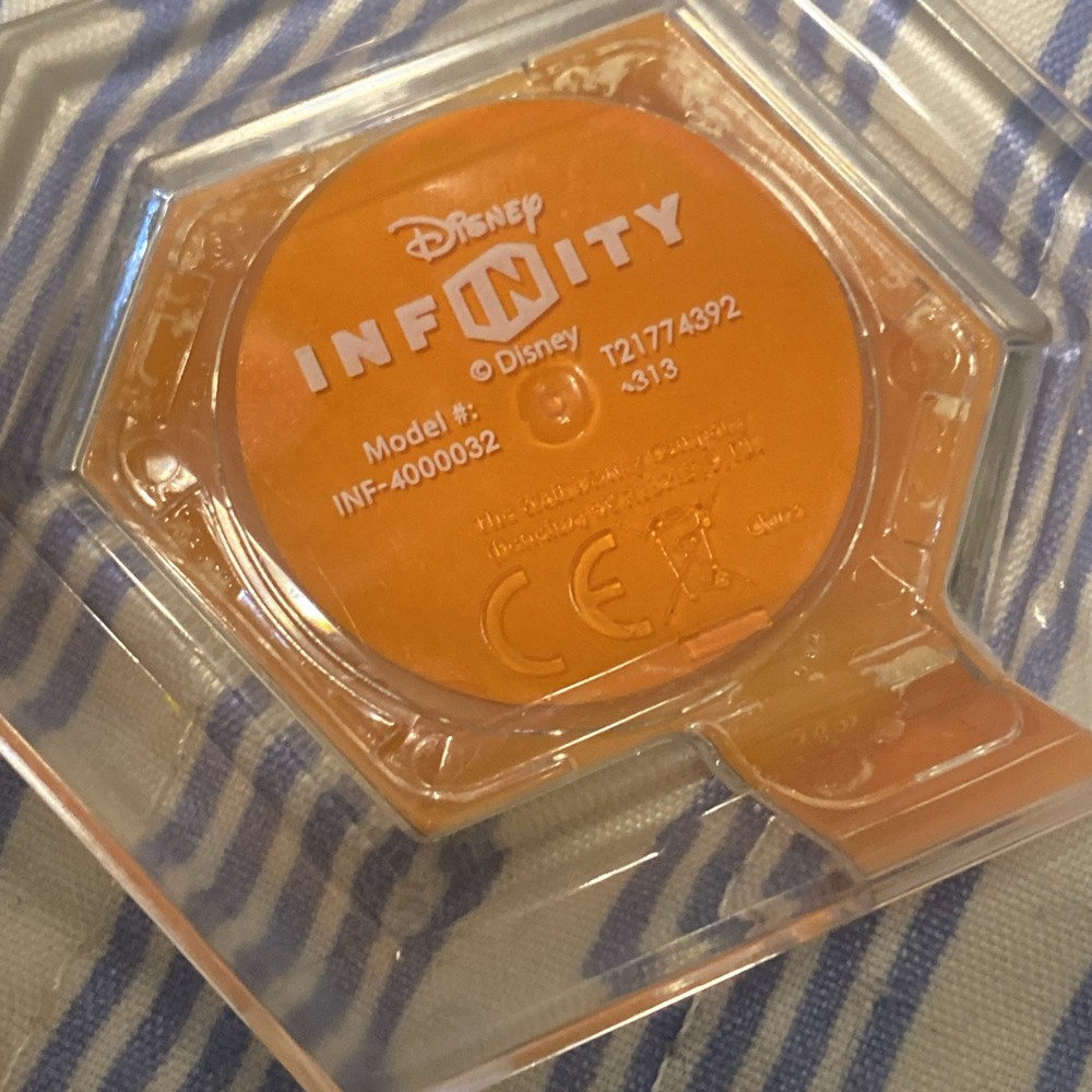 Lot 6: Disney Infinity | Pixar | Buzz Star Command Ship Tow Mater Nemo Ichabod