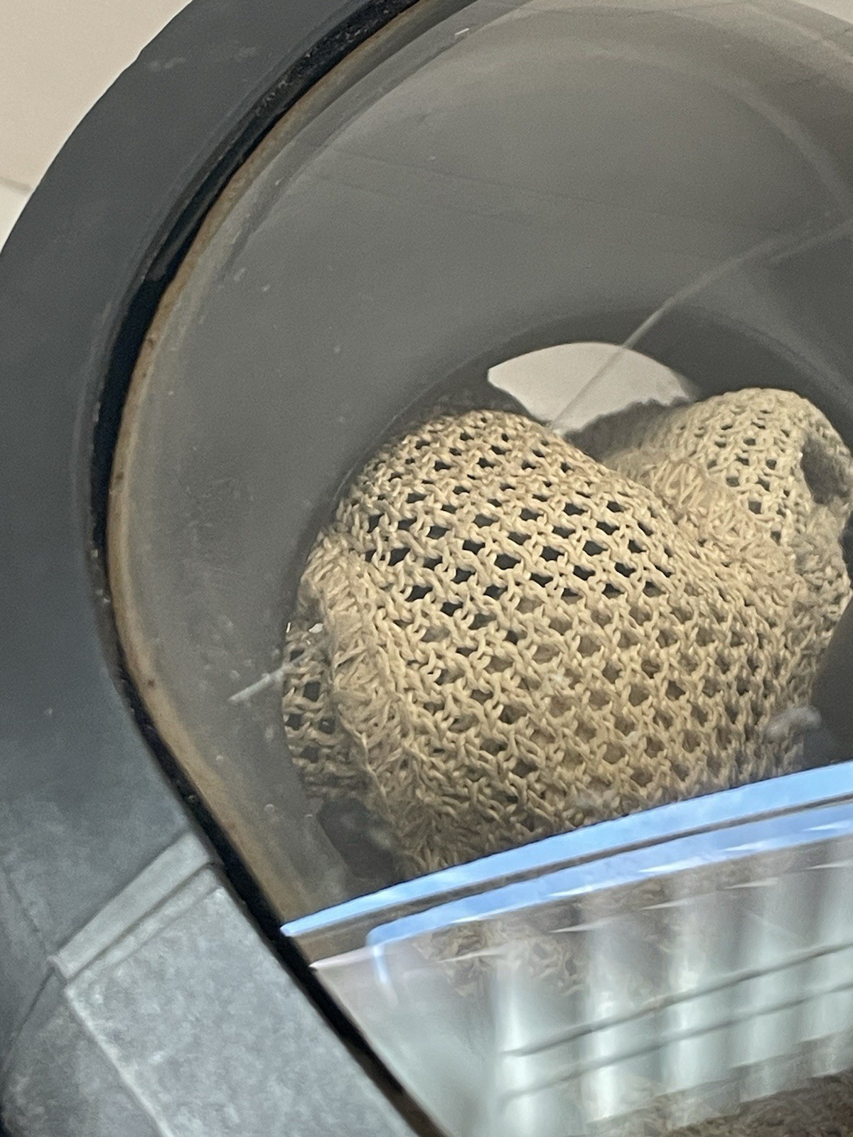 Scott AV-3000 Mask w/ KEVLAR NETTING Firefighter MASK Size Medium READ Scratched