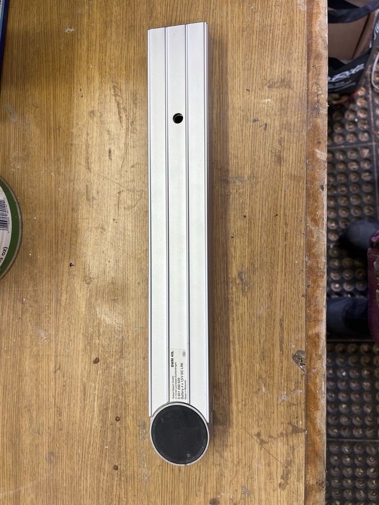 Bosh Digital Protractor Angle Finder DWM40L Excellent Condition