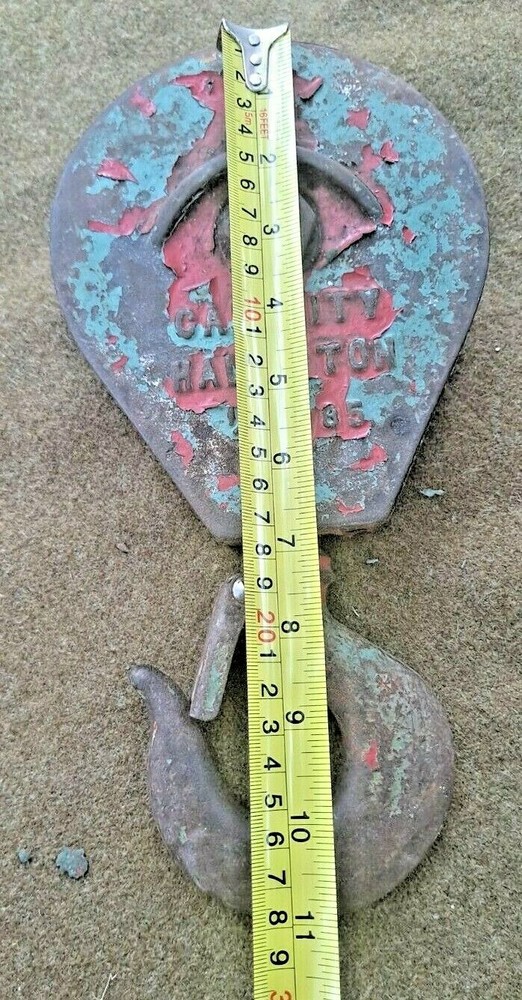 1/2 Ton Snatch Block 4" Pulley Hook.