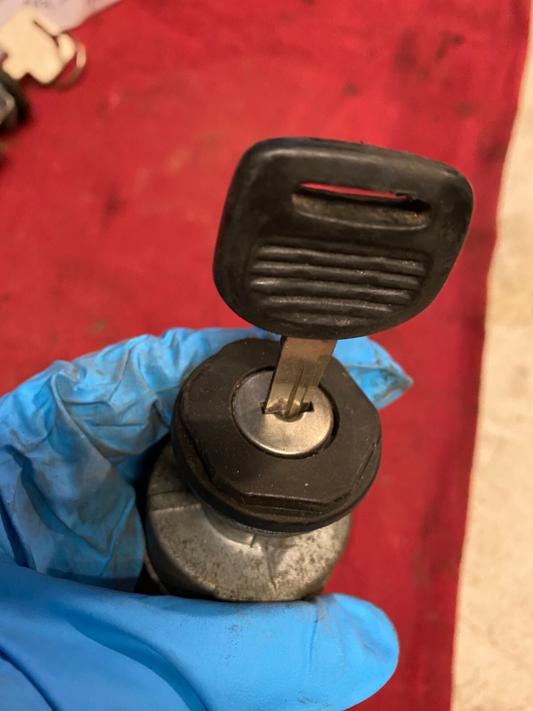 19161 IGNITION SWITCH WITH ONE KEY, POLLAK