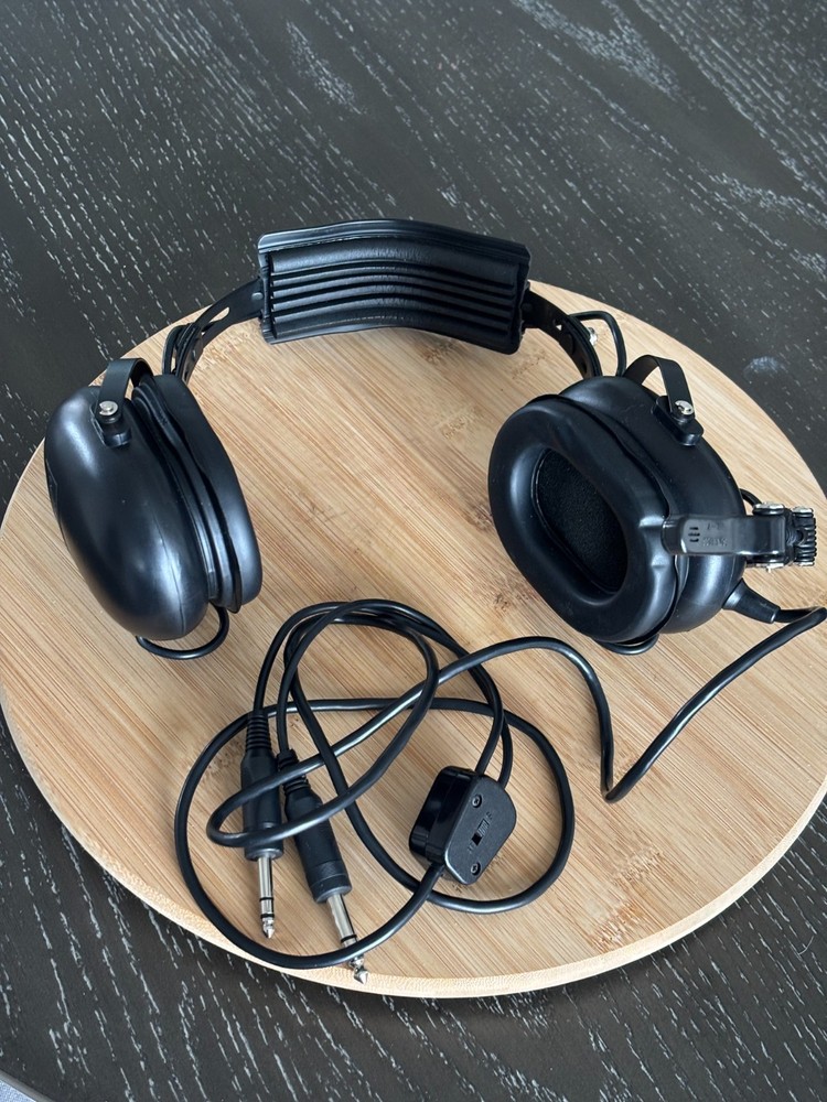 Flightcom Headset with Sonetics A-7A Microphone - Pre-Owned