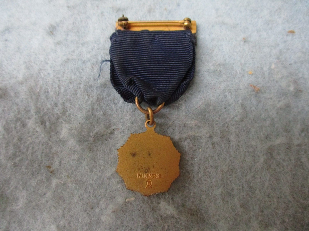 WW1 American Legion Medal President Bar Auxiliary Marked with Issue Box