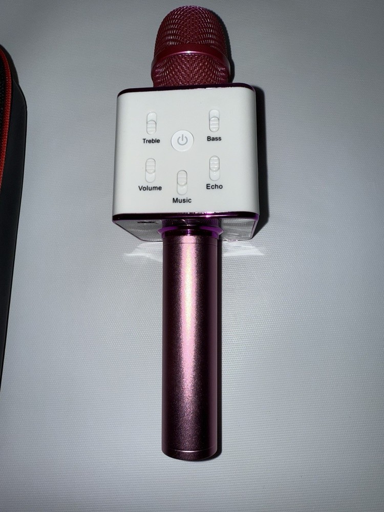 Portable Wireless Bluetooth KARAOKE MICROPHONE Pink NWOB + Case