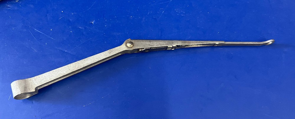 B-17F Bombardier’s Windshield Wiper Assembly