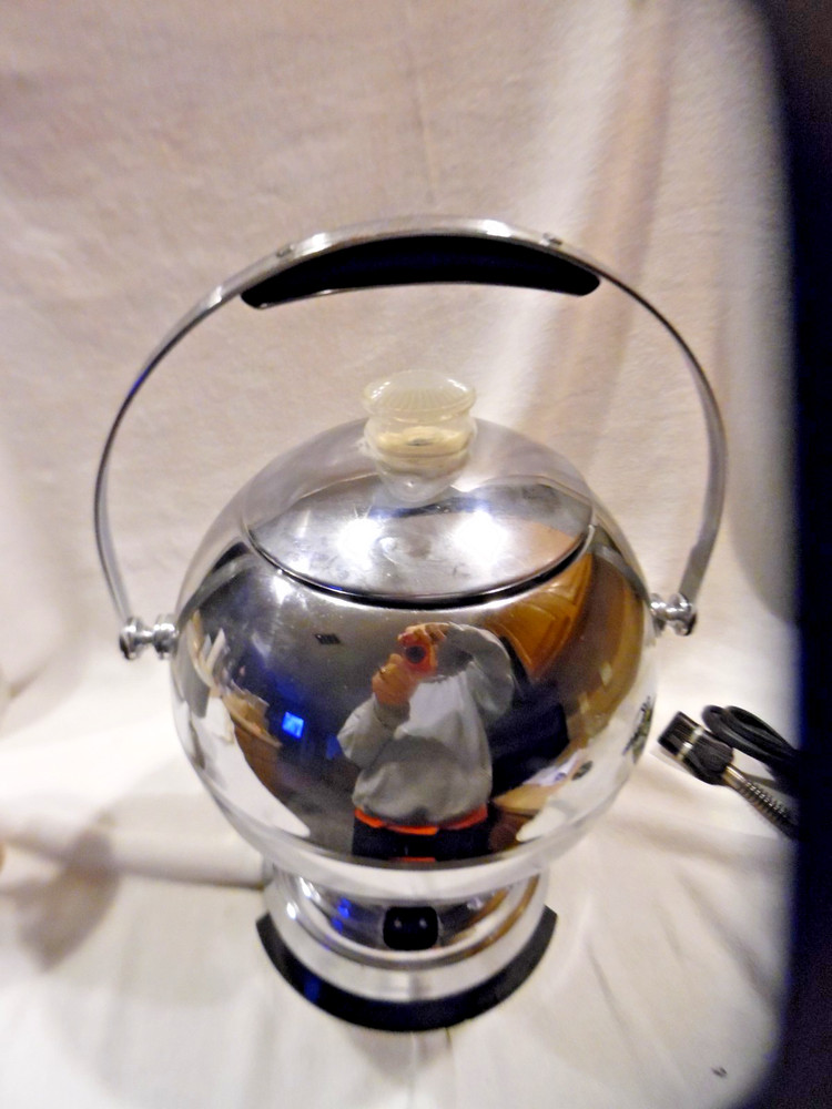 1950’s Manning-Bowman Chrome Globe Percolator Coffeemaker