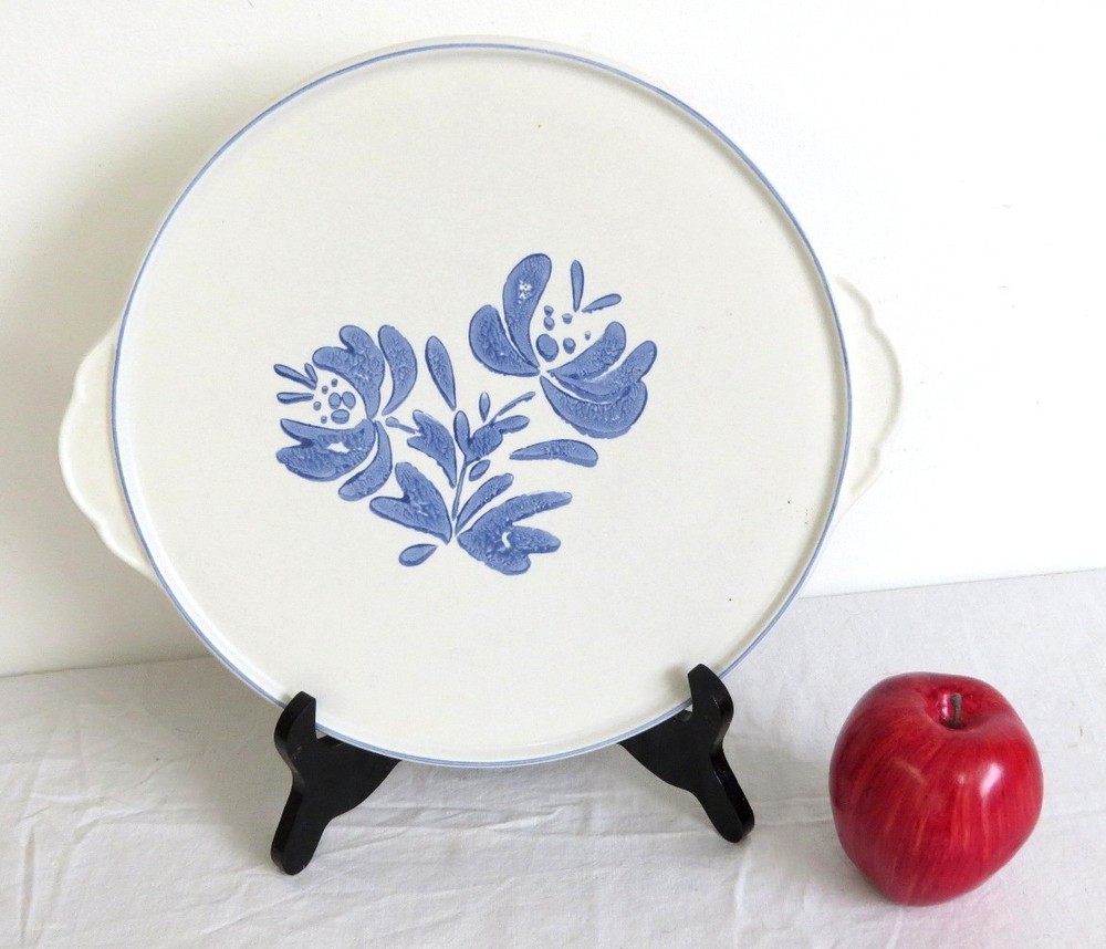 Pfaltzgraff Yorktowne Pattern 529 Cake Plate - No Damage