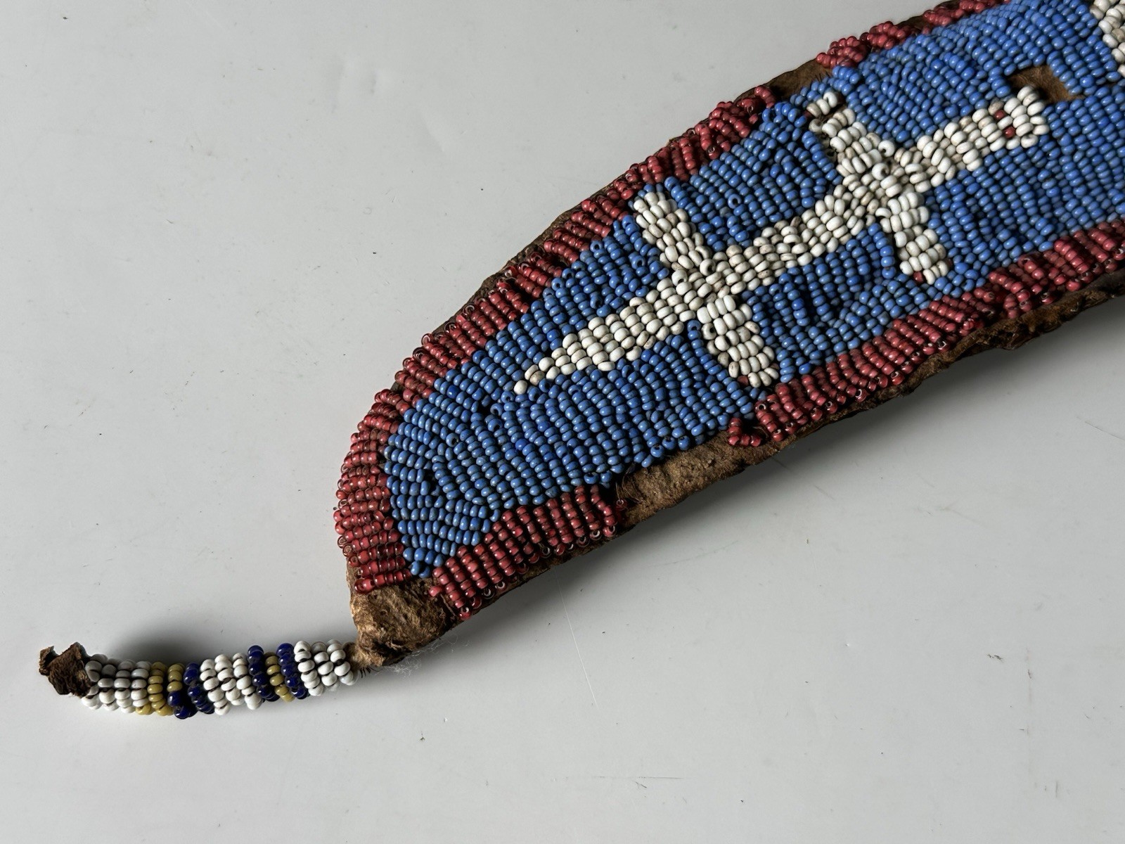 INCREDIBLE SIOUX PLAINS INDIAN HISTORIC BEADED KNIFE SHEATH, HISTORICAL