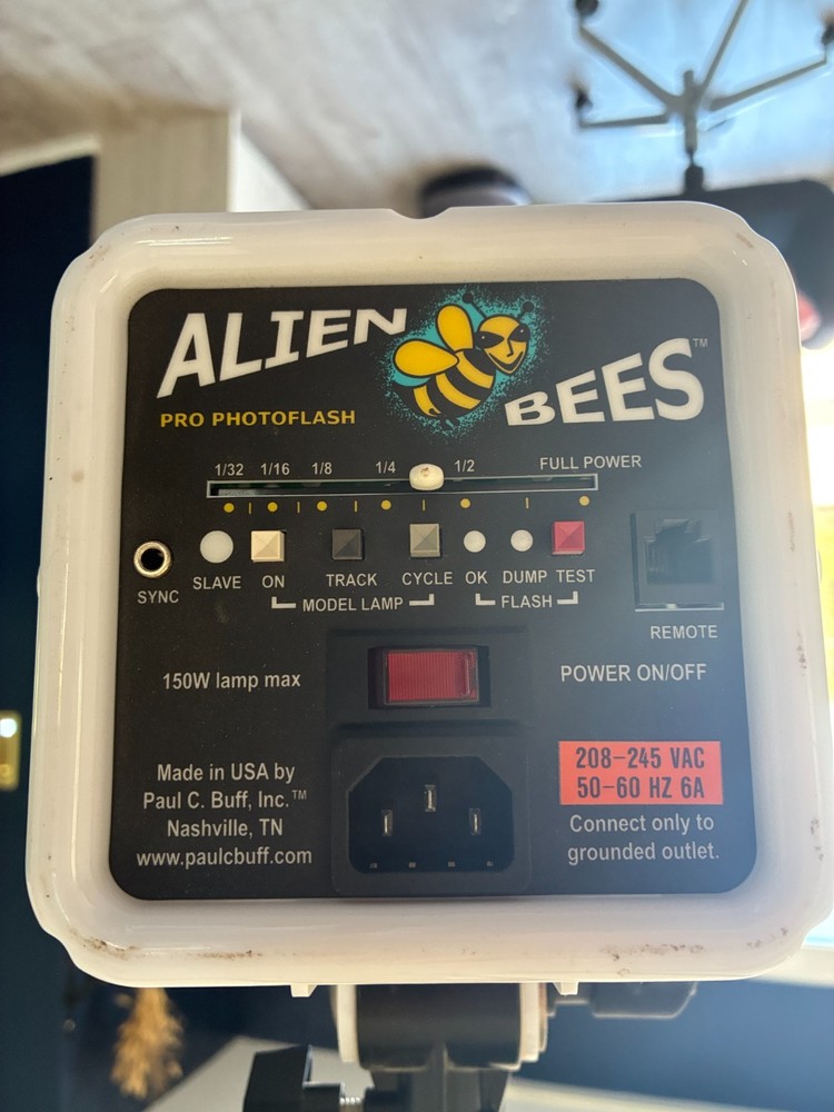 Alien Bees B400 Studio Strobe Flash Monolight