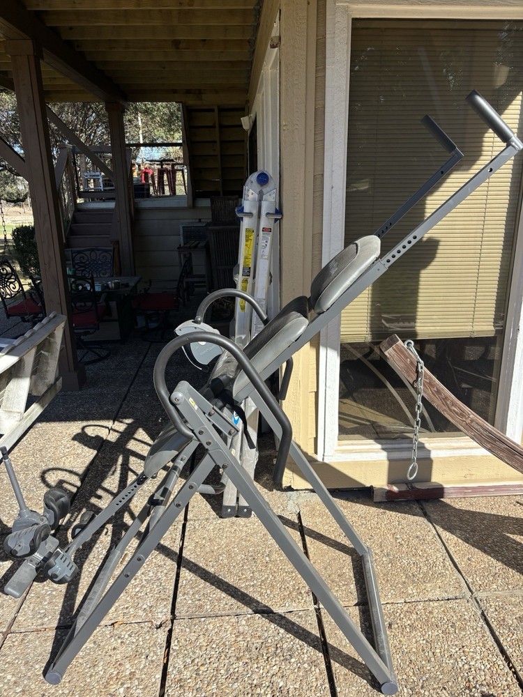 Innova inversion Table