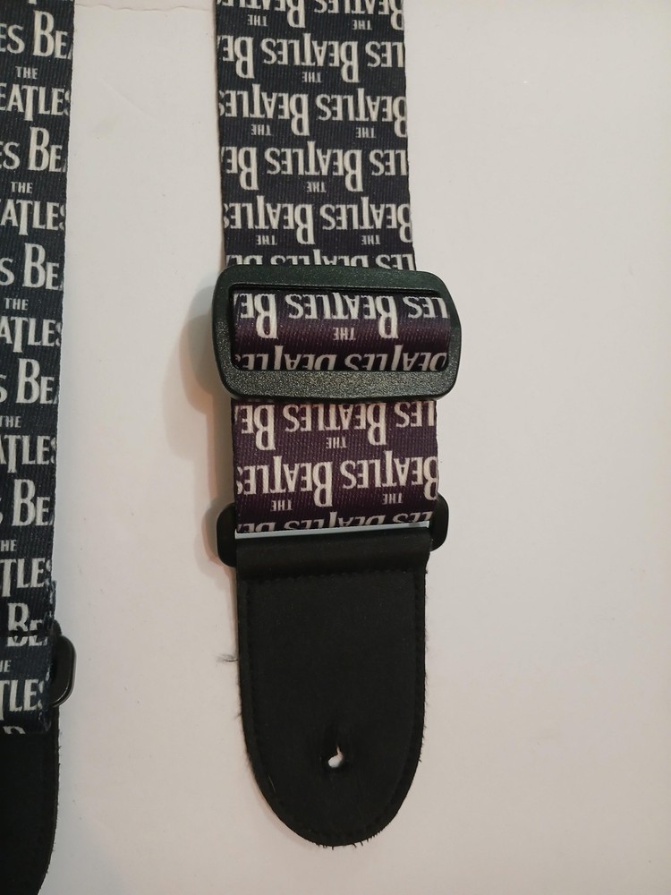 Perri's Beatles Guitar Strap LPCP-6103 Black Adjustable Leather Ends Webbing