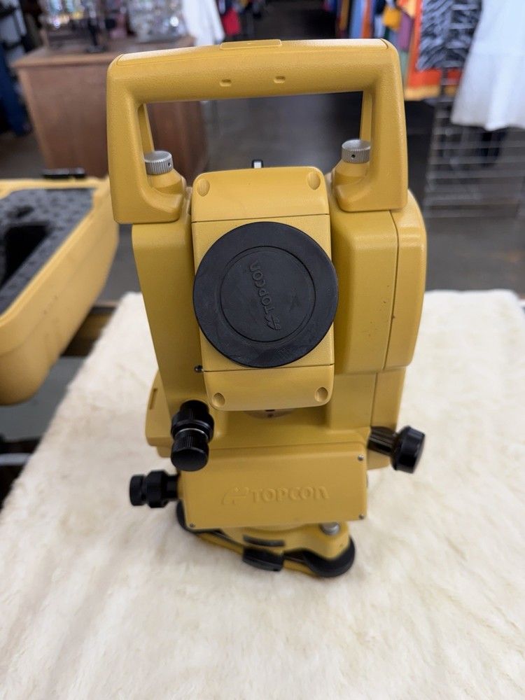 Topcon GTS 229 Total Station With Accessories