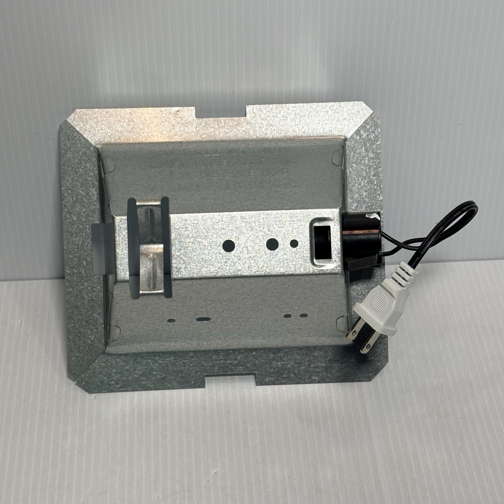 Broan S97014212 Light Reflector with Socket