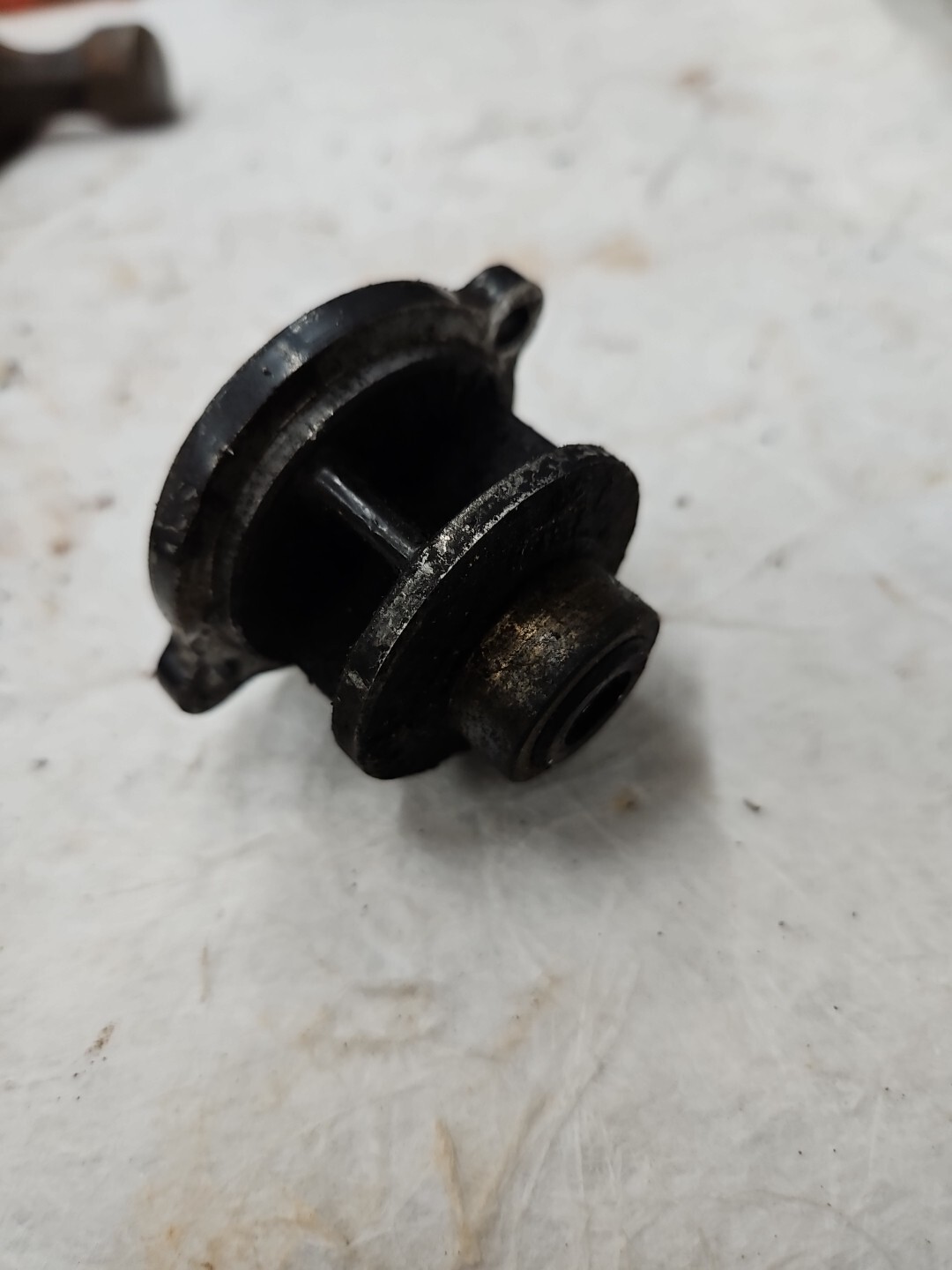 82 Yamaha YZ250 YZ 250 OEM Cylinder Exhaust Power Valve Cap Side Cover