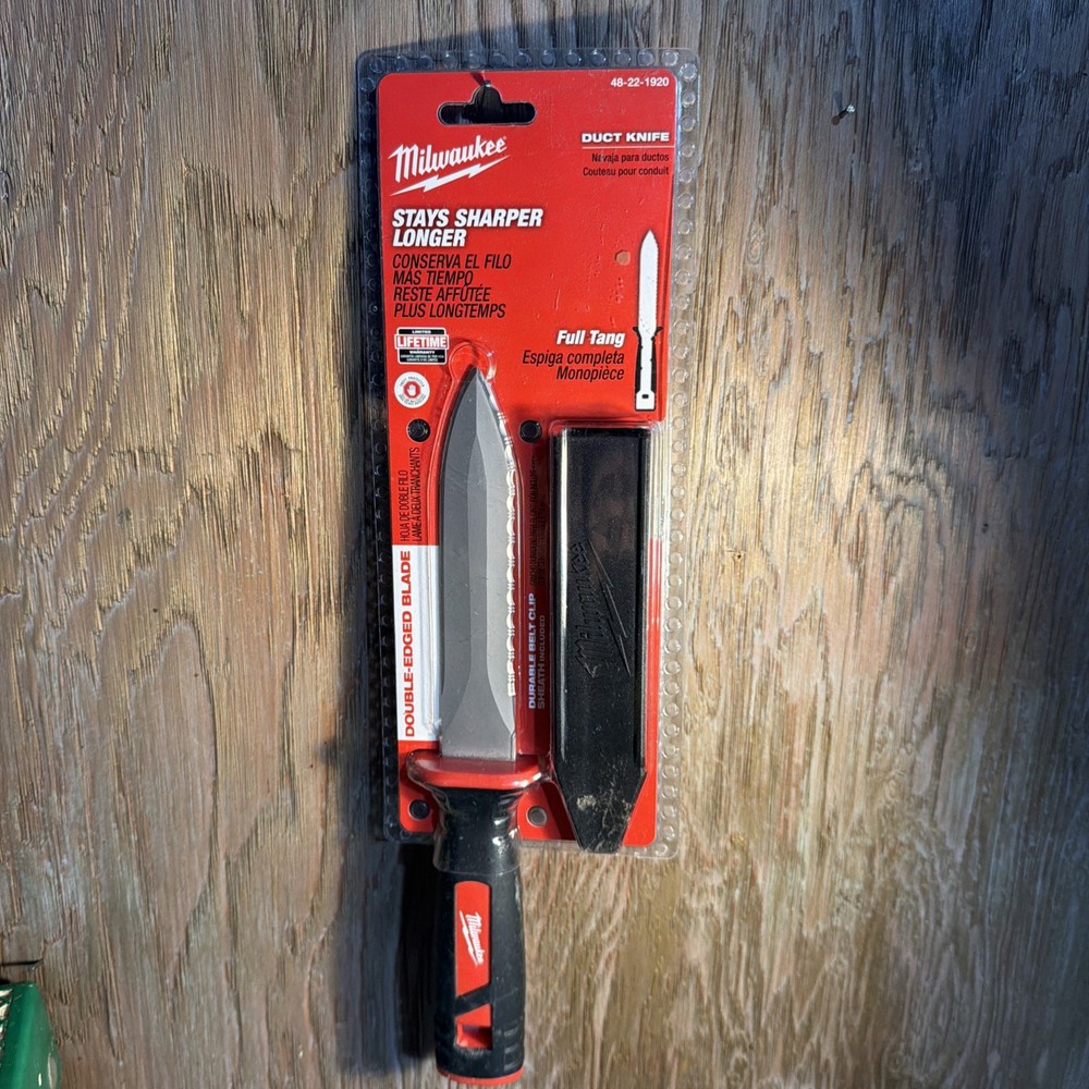 Milwaukee CANADA Duct Knife SCUFFED SEE PICS