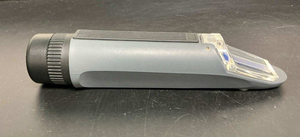 Reichert TS-400 Hand Refractometer with Case | Ref 13740000