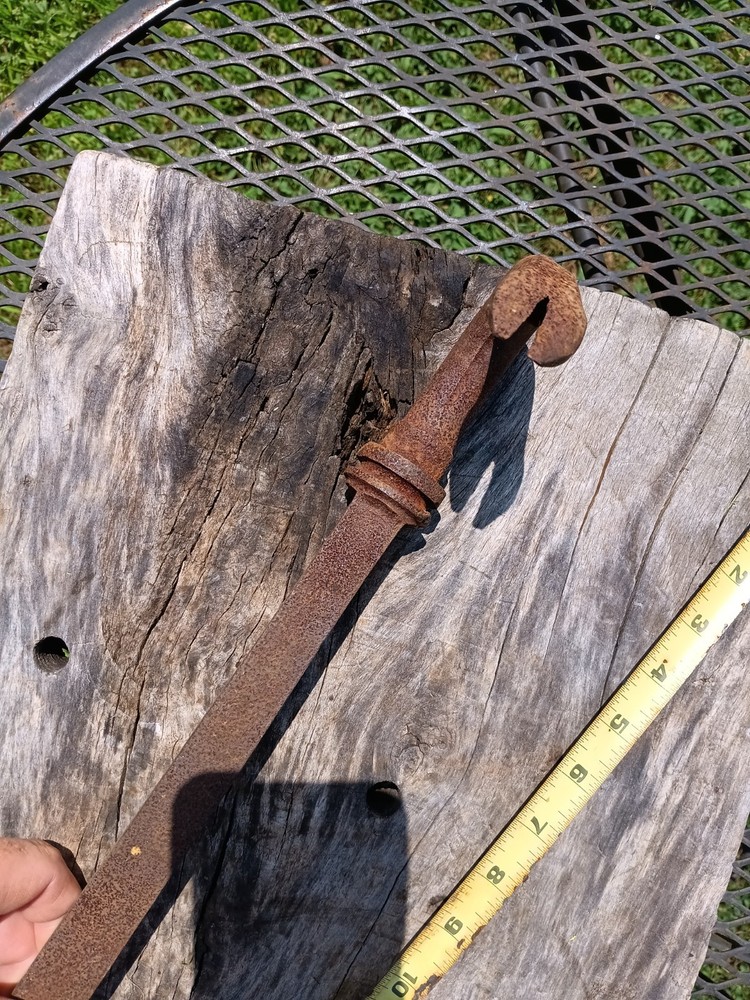 Antique Nail Puller Crow Bar Tool