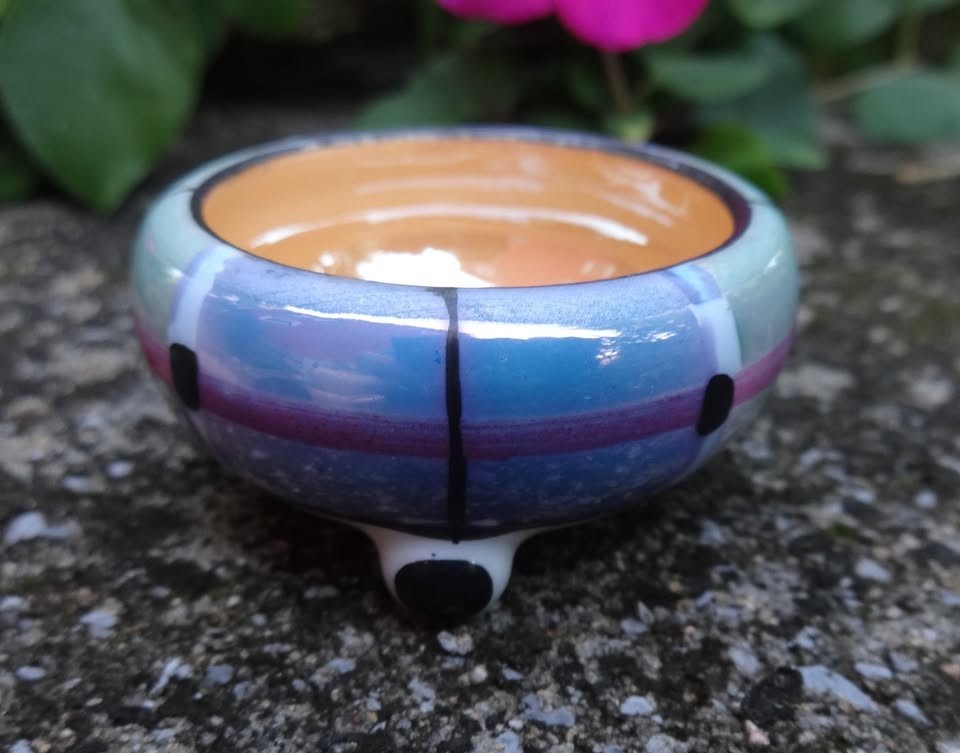 Pearly Pastel Porcelain Open Salt Dip, Cellar, Dish w/Little Feet!