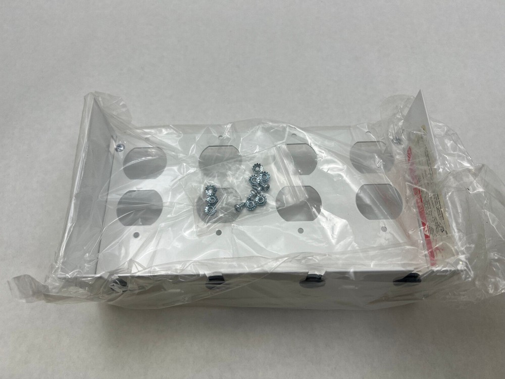 Square D SDM8AC NIB Multi Link Indor White 8 Plug AC Outler Accessory #C3